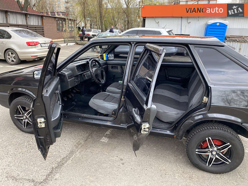 Хэтчбек ВАЗ / Lada 2109 2006 в Киеве фото 9 Хэтчбек ВАЗ / Lada 2109 2006 в Киеве