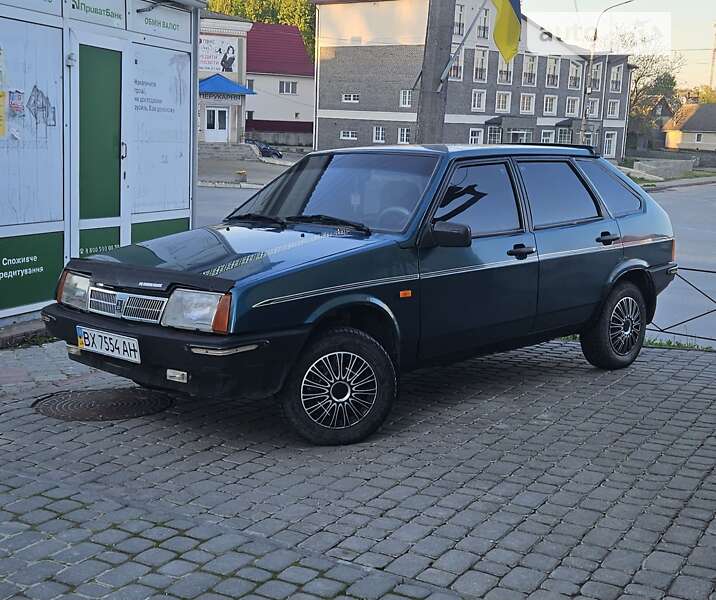 Хетчбек ВАЗ / Lada 2109 1998 в Чемерівцях