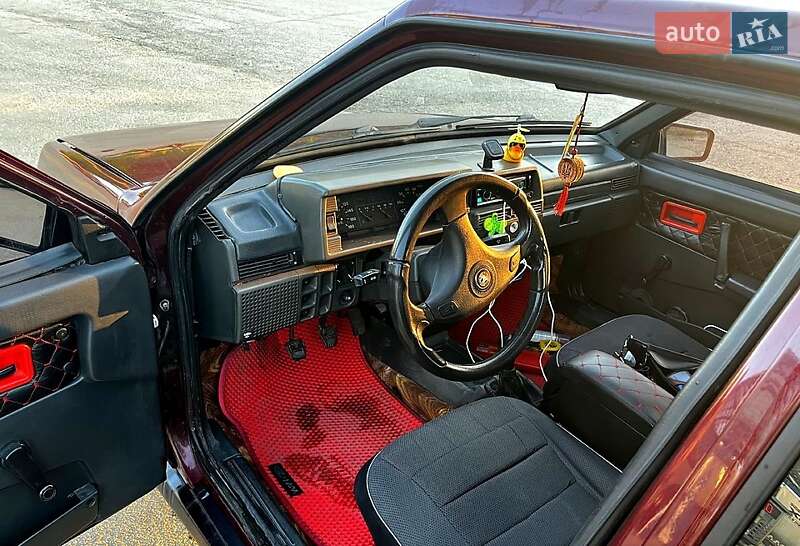 Хэтчбек ВАЗ / Lada 2109 2006 в Чугуеве фото 4 Хэтчбек ВАЗ / Lada 2109 2006 в Чугуеве