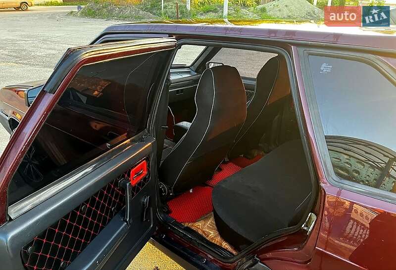 Хэтчбек ВАЗ / Lada 2109 2006 в Чугуеве фото 8 Хэтчбек ВАЗ / Lada 2109 2006 в Чугуеве