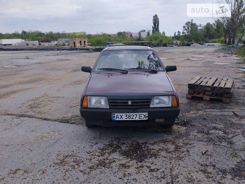 Хэтчбек ВАЗ / Lada 2109 2001 в Харькове