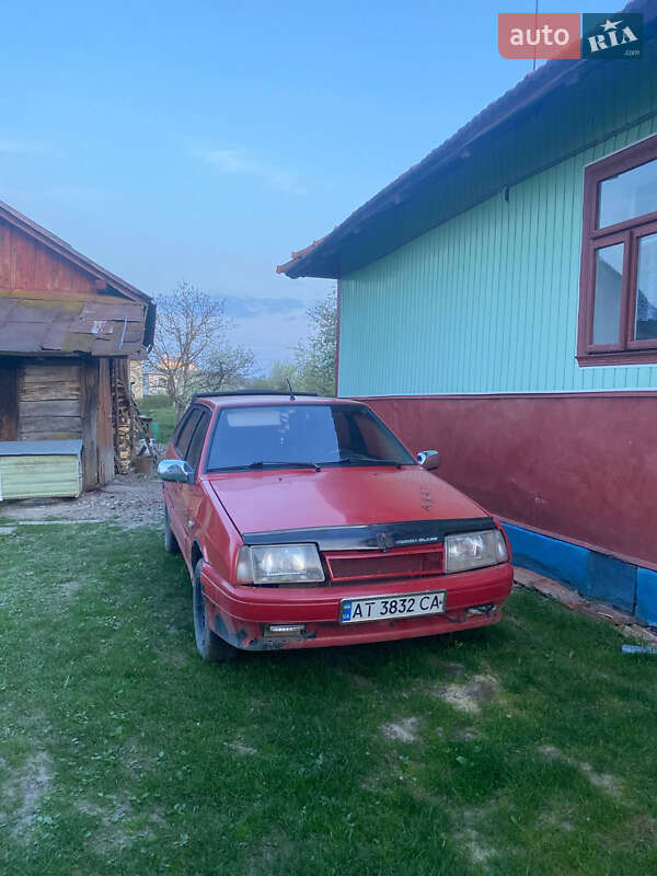 Хетчбек ВАЗ / Lada 2109 1992 в Івано-Франківську
