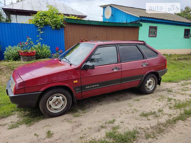 Хэтчбек ВАЗ / Lada 2109 1992 в Мене