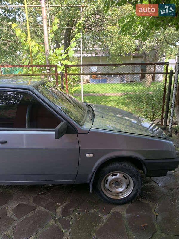 Хэтчбек ВАЗ / Lada 2109 2006 в Мукачево