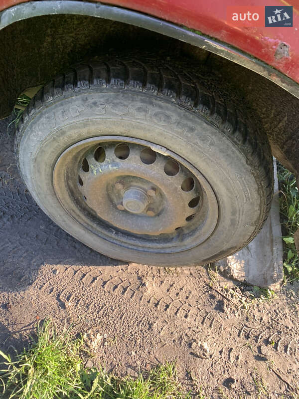 Хэтчбек ВАЗ / Lada 2109 1991 в Киверцах