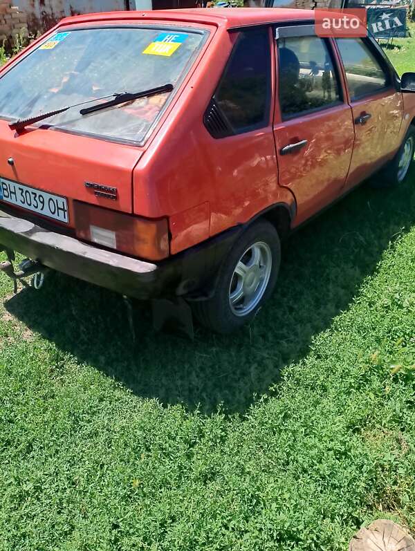 Хэтчбек ВАЗ / Lada 2109 1989 в Березовке фото 4 Хэтчбек ВАЗ / Lada 2109 1989 в Березовке