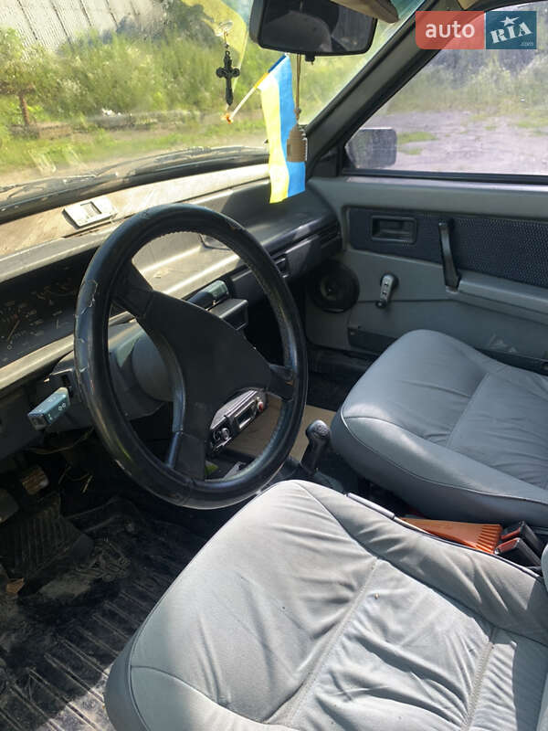 Хэтчбек ВАЗ / Lada 2109 1996 в Ровно