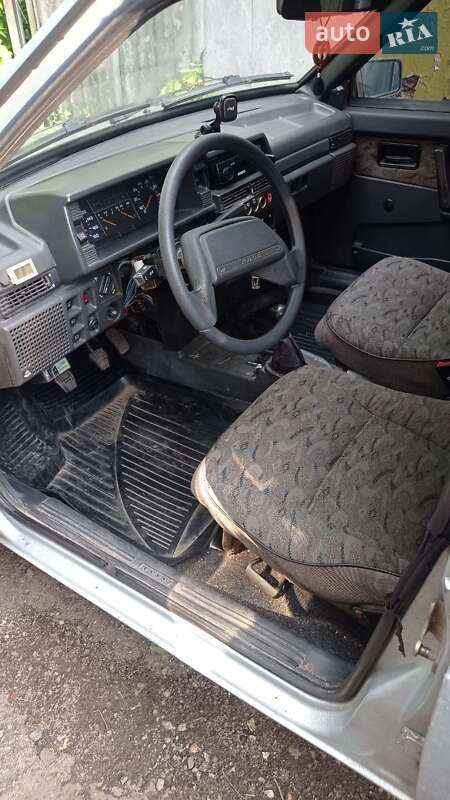 Хэтчбек ВАЗ / Lada 2109 2003 в Харькове