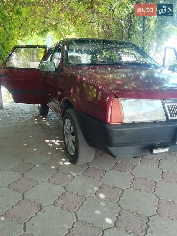Хетчбек ВАЗ / Lada 2109 1992 в Березівці