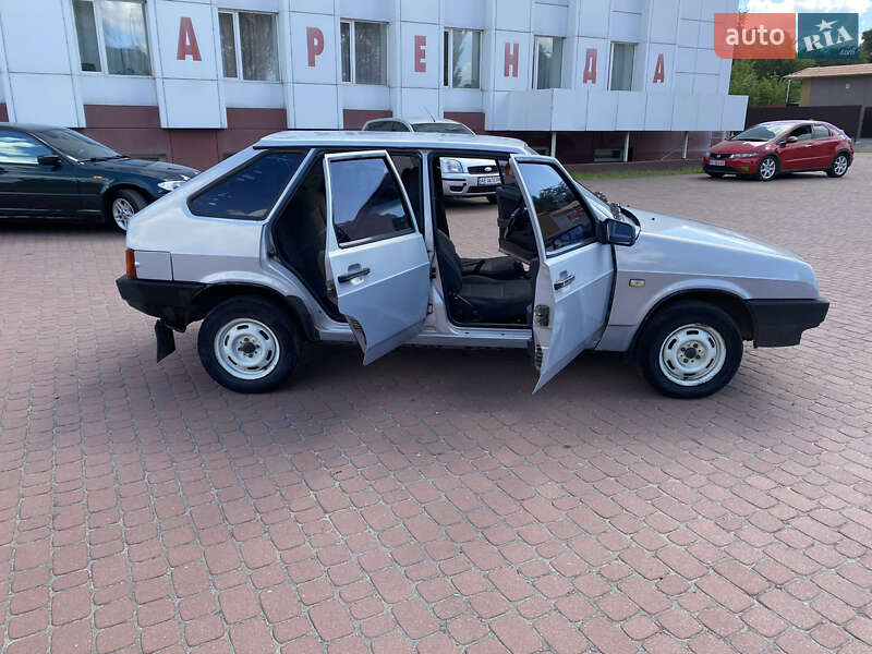 Хетчбек ВАЗ / Lada 2109 2005 в Кам'янському