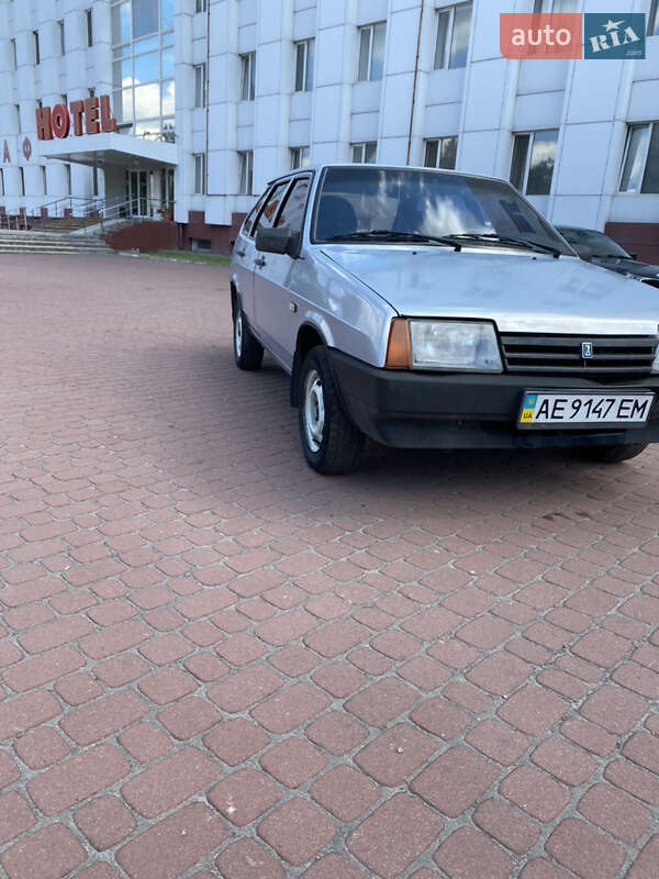 Хетчбек ВАЗ / Lada 2109 2005 в Кам'янському