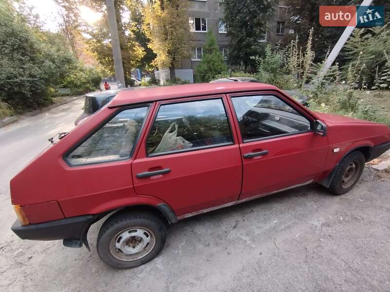 Хэтчбек ВАЗ / Lada 2109 1995 в Днепре