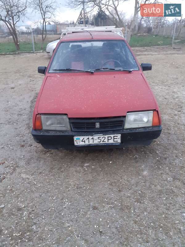 Хэтчбек ВАЗ / Lada 2109 1991 в Городке