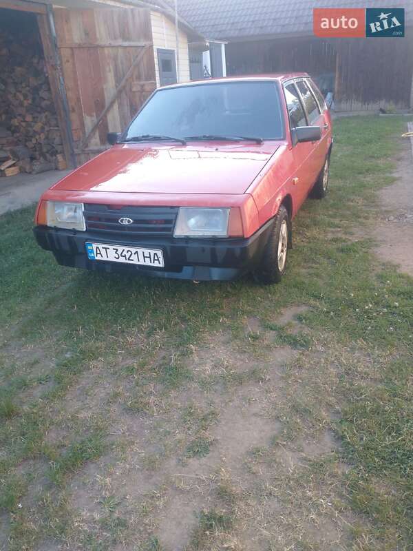Хэтчбек ВАЗ / Lada 2109 1994 в Черновцах