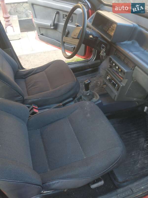 Хэтчбек ВАЗ / Lada 2109 1994 в Черновцах