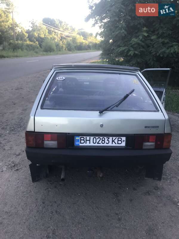 Хетчбек ВАЗ / Lada 2109 1992 в Одесі фото 2 Хетчбек ВАЗ / Lada 2109 1992 в Одесі