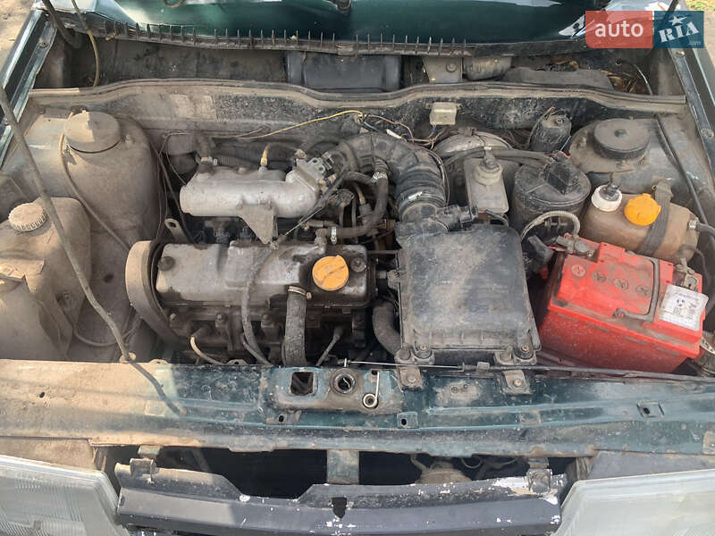 Хэтчбек ВАЗ / Lada 2109 2002 в Дубно