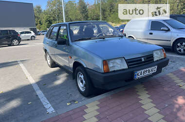 Хэтчбек ВАЗ / Lada 2109 2002 в Киеве