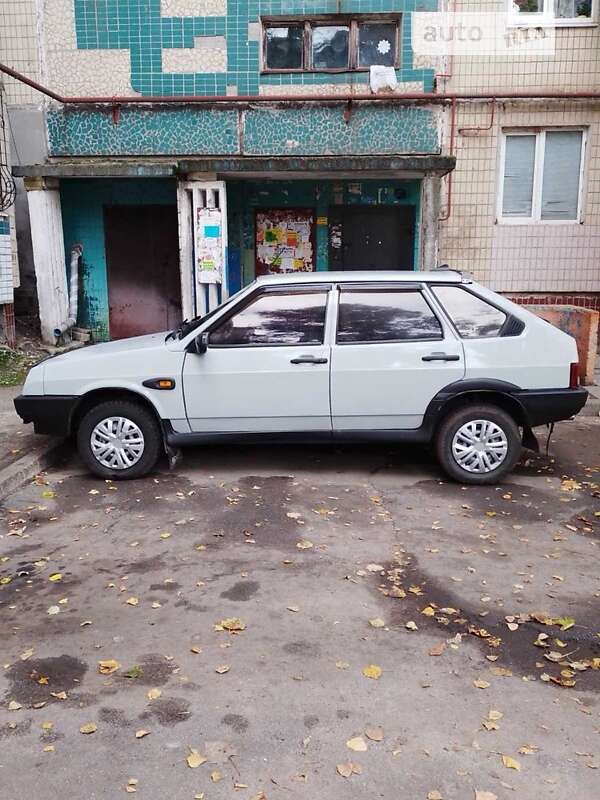 Хэтчбек ВАЗ / Lada 2109 1993 в Каменском