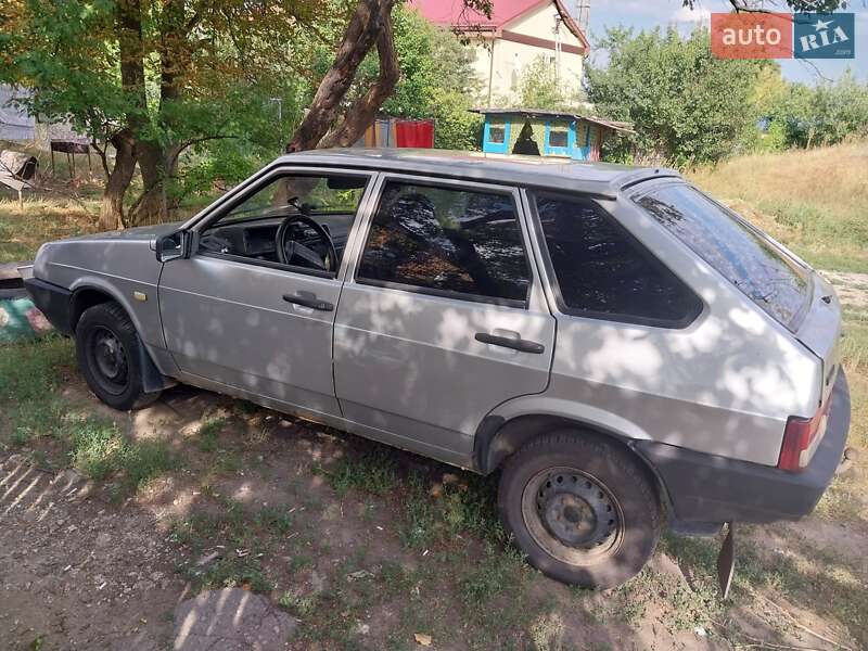 Хэтчбек ВАЗ / Lada 2109 2005 в Харькове