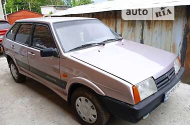 Хэтчбек ВАЗ / Lada 2109 2003 в Виннице