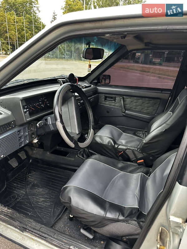 Хэтчбек ВАЗ / Lada 2109 2002 в Запорожье