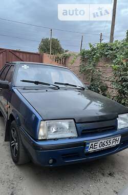 Хэтчбек ВАЗ / Lada 2109 1998 в Кривом Роге