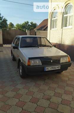 Хэтчбек ВАЗ / Lada 2109 2003 в Сумах