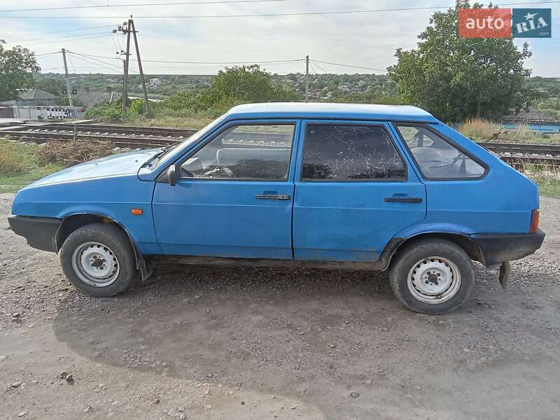 Хэтчбек ВАЗ / Lada 2109 1990 в Первомайске