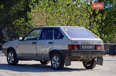 Хэтчбек ВАЗ / Lada 2109 2007 в Калиновке