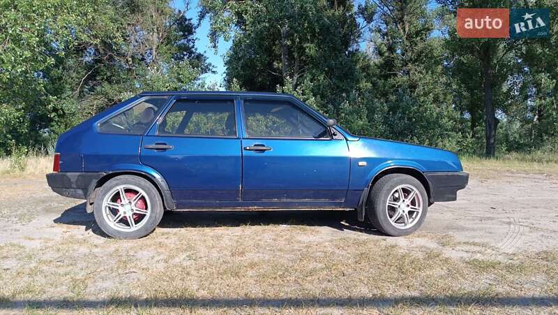 Хэтчбек ВАЗ / Lada 2109 2004 в Кременчуге