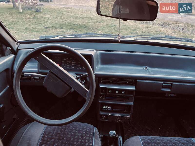Хетчбек ВАЗ / Lada 2109 1992 в Львові фото 3 Хетчбек ВАЗ / Lada 2109 1992 в Львові