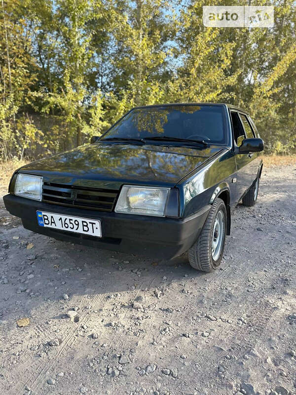 Хэтчбек ВАЗ / Lada 2109 2004 в Дорогом