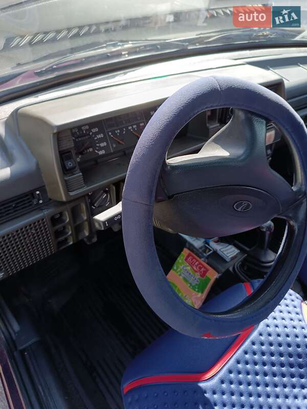 Хетчбек ВАЗ / Lada 2109 1998 в Вільногірську