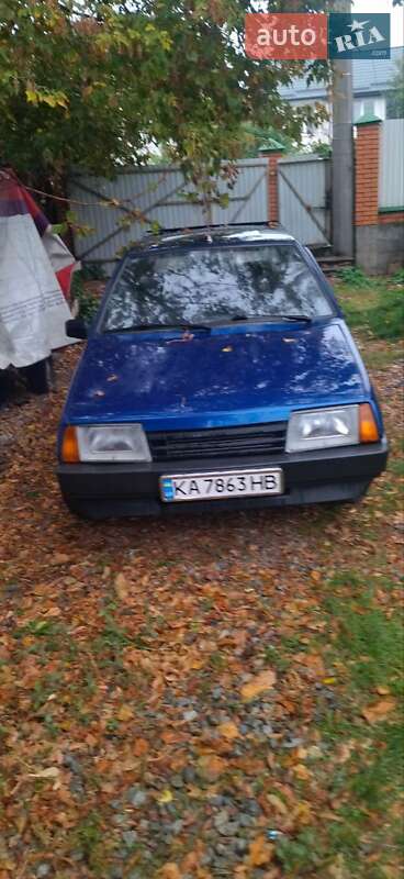 Хэтчбек ВАЗ / Lada 2109 2000 в Киеве
