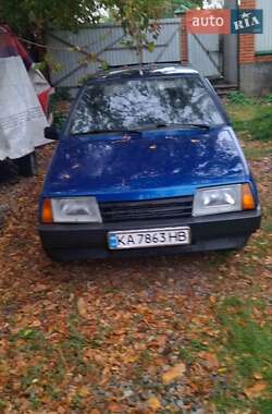 Хэтчбек ВАЗ 2109 2000 в 