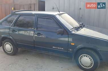 Хэтчбек ВАЗ / Lada 2109 2004 в Каневе