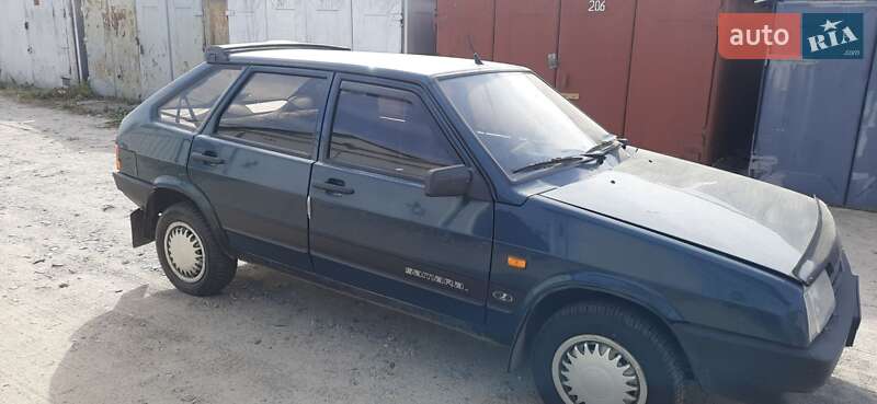 Хэтчбек ВАЗ / Lada 2109 2004 в Каневе фото 10 Хэтчбек ВАЗ / Lada 2109 2004 в Каневе