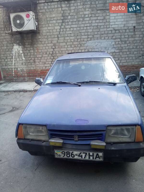 Хэтчбек ВАЗ / Lada 2109 1987 в Запорожье фото Хэтчбек ВАЗ / Lada 2109 1987 в Запорожье