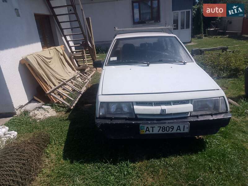 Хэтчбек ВАЗ 2109 1991 в 
