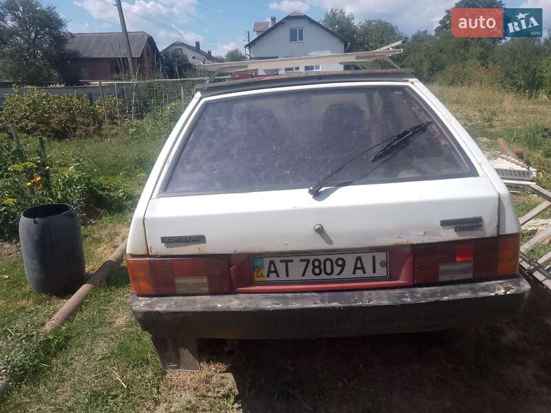 Хэтчбек ВАЗ / Lada 2109 1991 в Ивано-Франковске