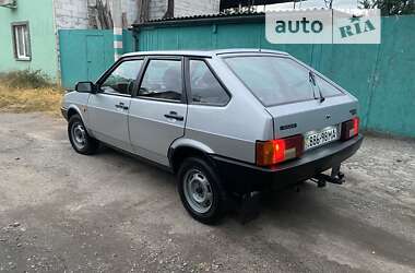 Хэтчбек ВАЗ / Lada 2109 2002 в Черкассах