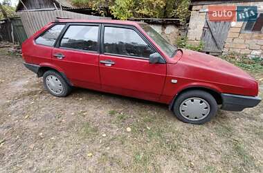 Хэтчбек ВАЗ 2109 1998 в 