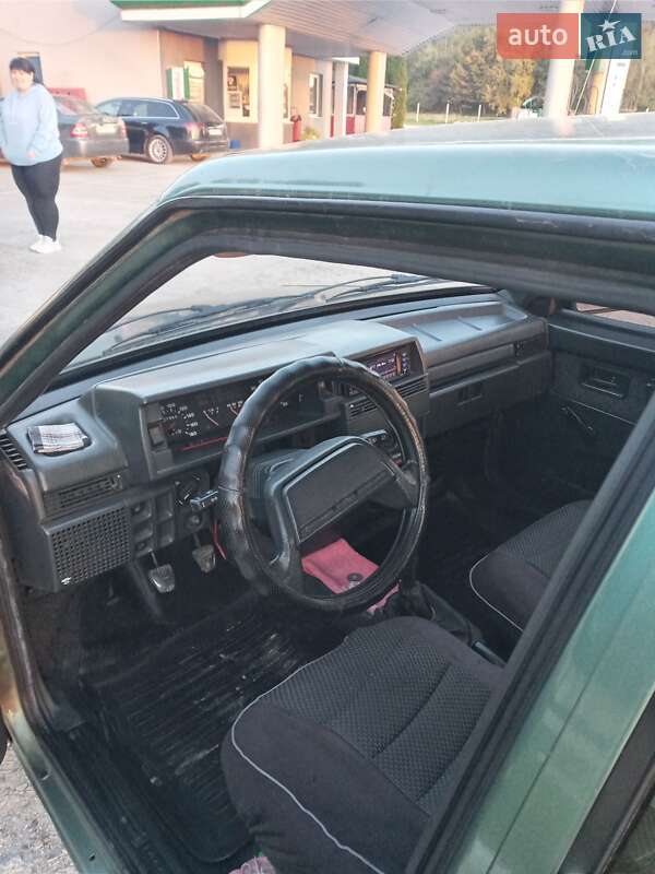 Хэтчбек ВАЗ / Lada 2109 2006 в Николаеве