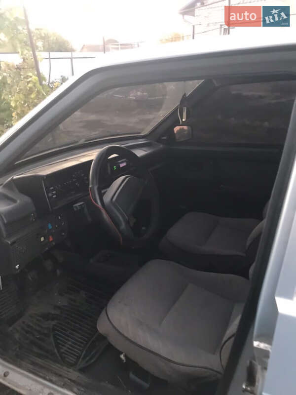 Хэтчбек ВАЗ / Lada 2109 2004 в Криничках