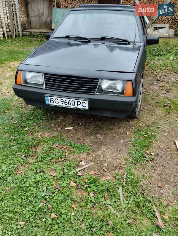 Хэтчбек ВАЗ / Lada 2109 1990 в Сколе