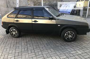 Хэтчбек ВАЗ / Lada 2109 1999 в Николаеве