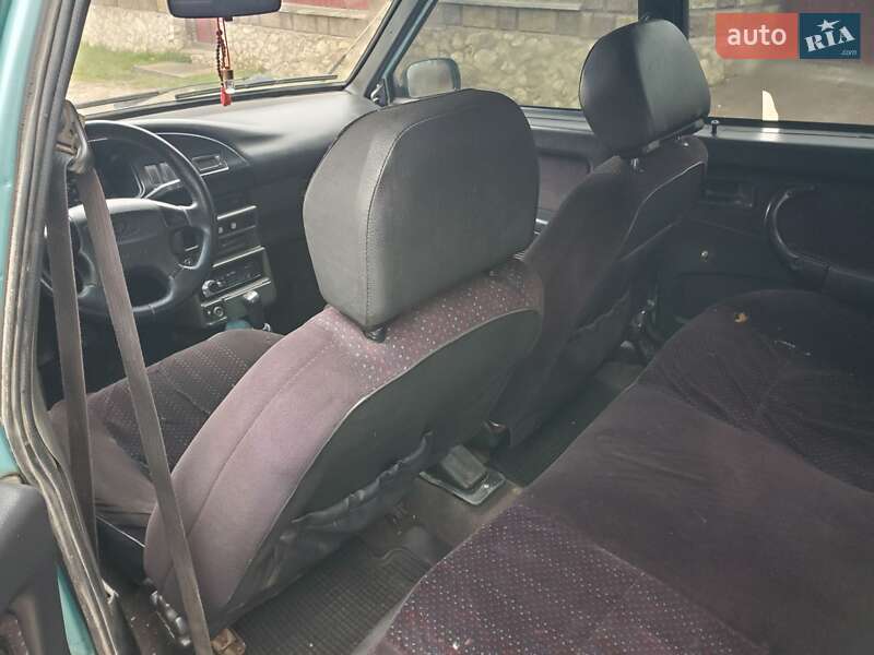 Хэтчбек ВАЗ / Lada 2109 1997 в Зборове фото 8 Хэтчбек ВАЗ / Lada 2109 1997 в Зборове