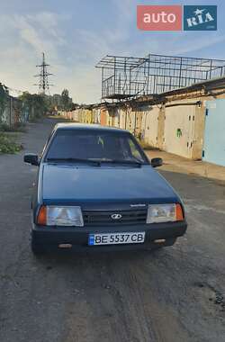 Хэтчбек ВАЗ / Lada 2109 2001 в Николаеве