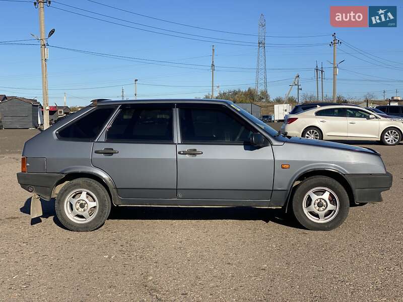 Хэтчбек ВАЗ / Lada 2109 2007 в Одессе